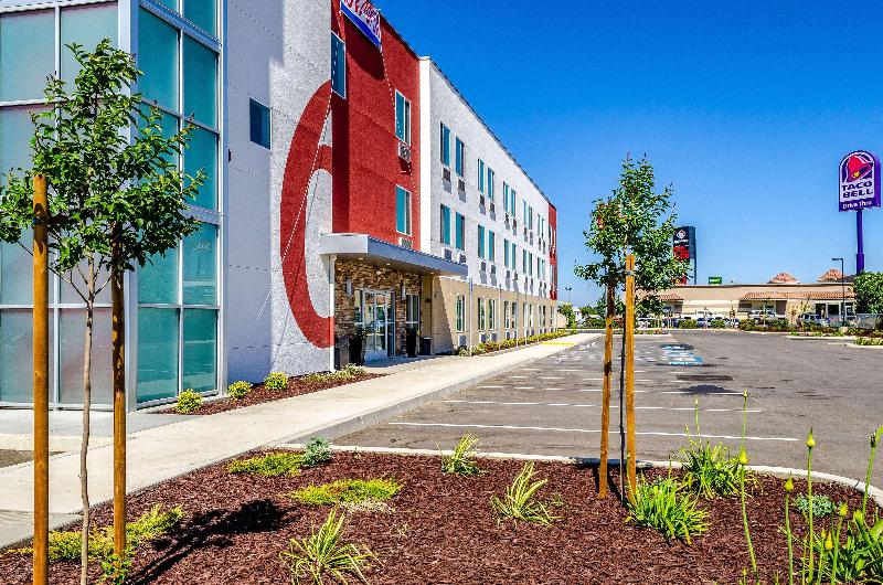 SureStay by Best Western Livingston Merced County image