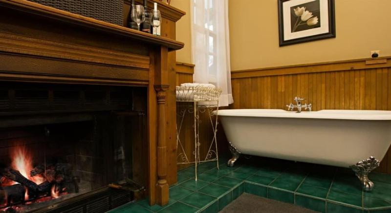 The Victoria Inn image