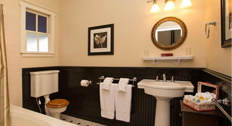The Victoria Inn image
