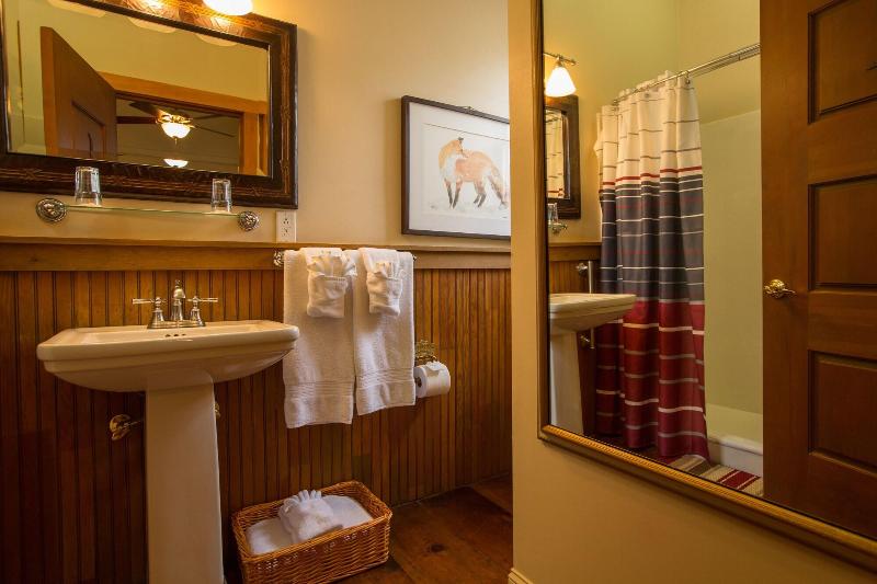 The Victoria Inn image