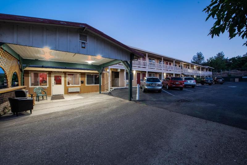Angels Inn image