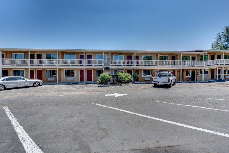 Angels Inn image