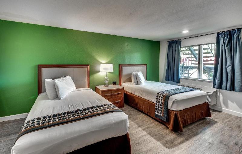 Angels Inn image