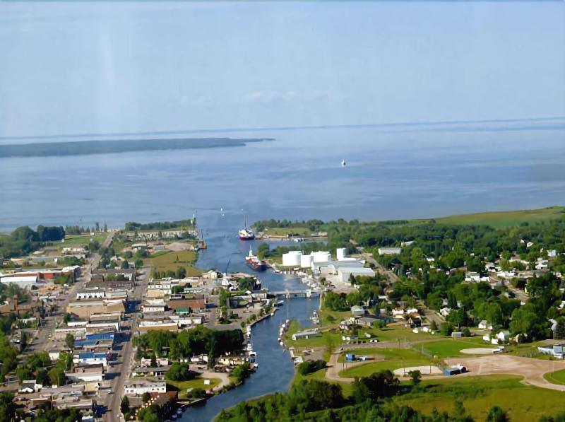 Continental Inn — general view