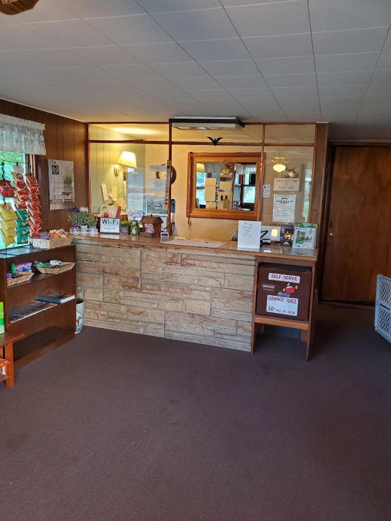 Gateway Motel image