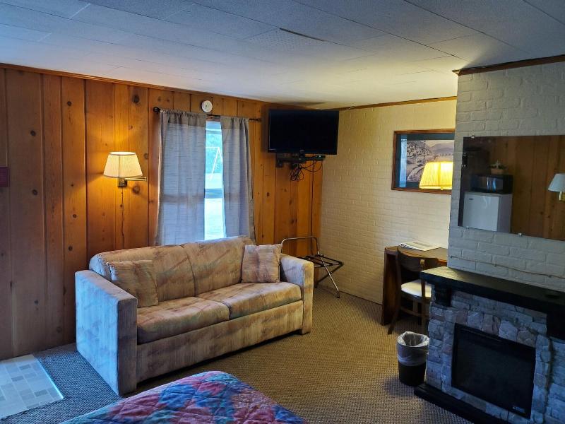 Gateway Motel image