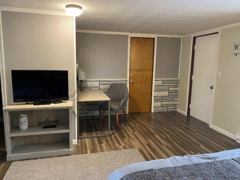 Gateway Motel image
