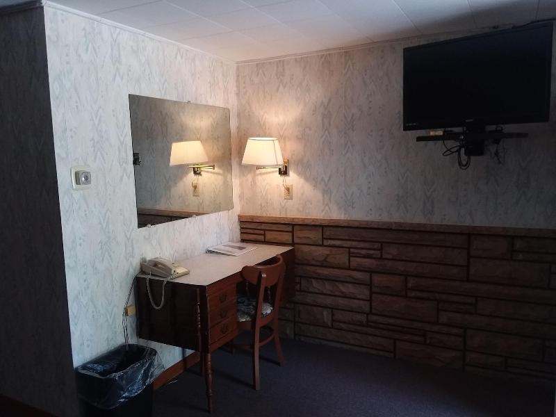 Gateway Motel image