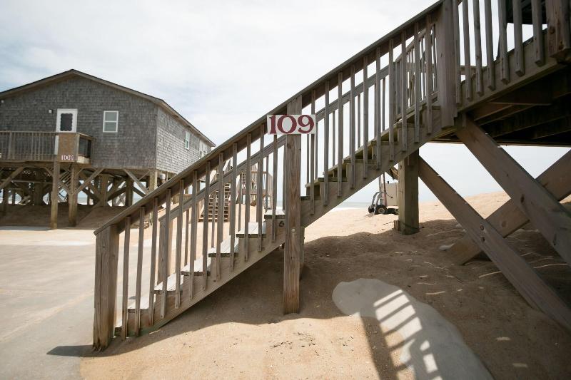 Outer Banks Motel image