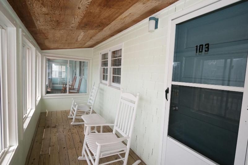Outer Banks Motel image