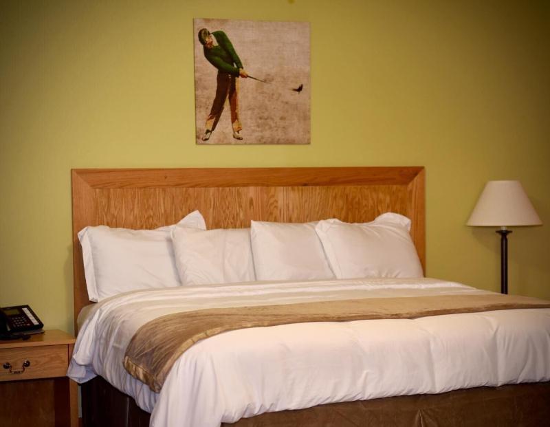 Champions Black Bear Lodge image 6