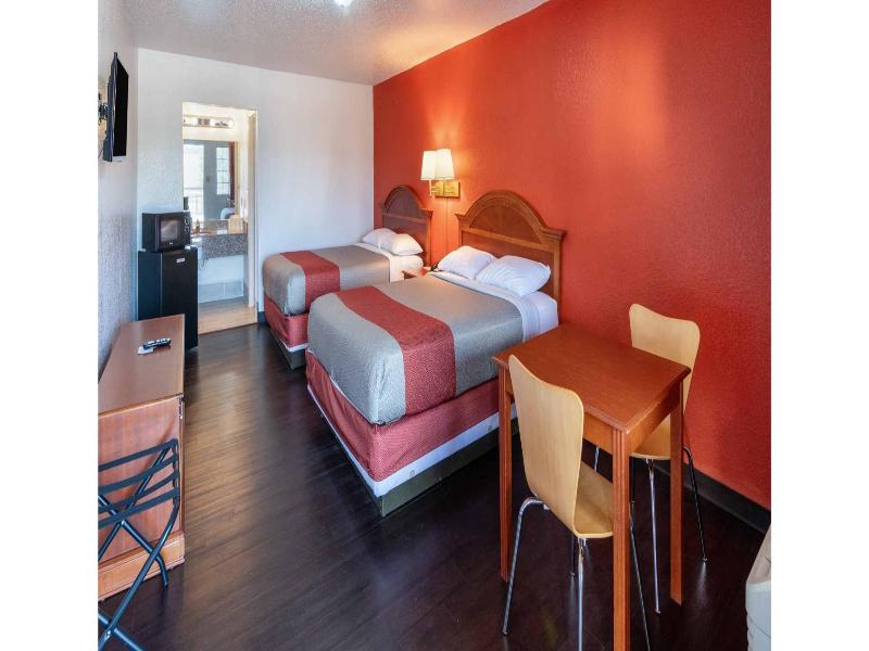 Motel 6 Montgomery, AL - Coliseum image