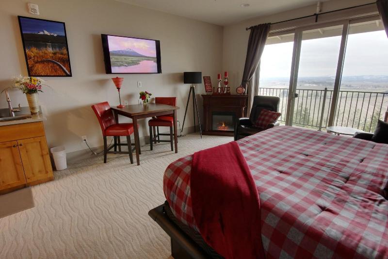Bella Collina Bed & Breakfast image