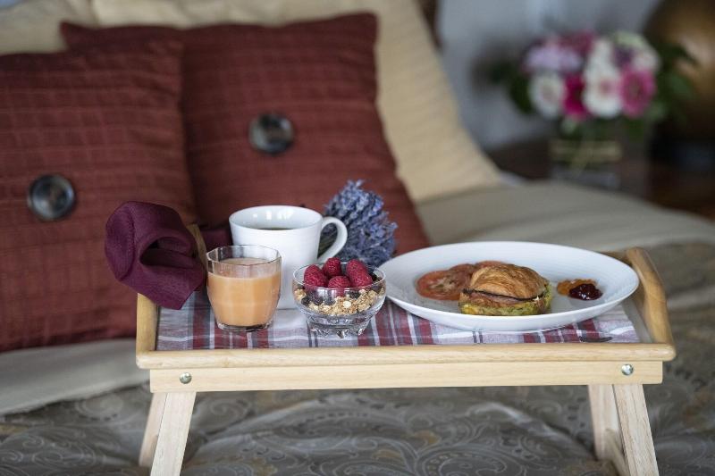 Bella Collina Bed & Breakfast image