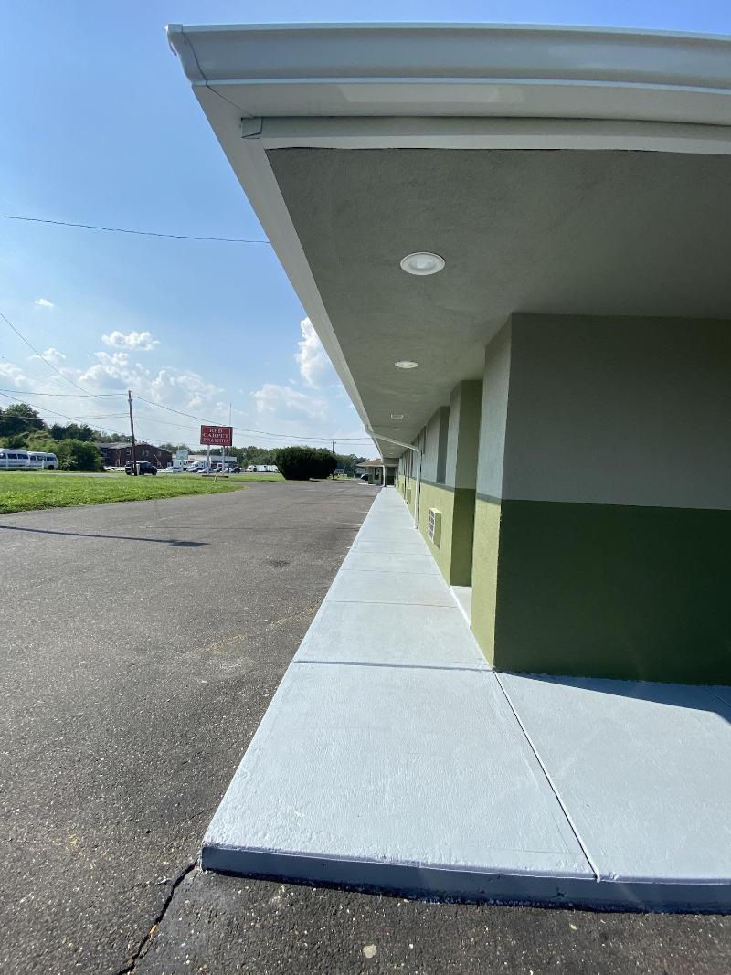 Red Carpet Inn And Suites image