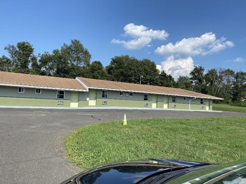 Red Carpet Inn And Suites image