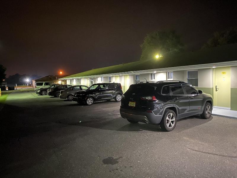Red Carpet Inn And Suites image