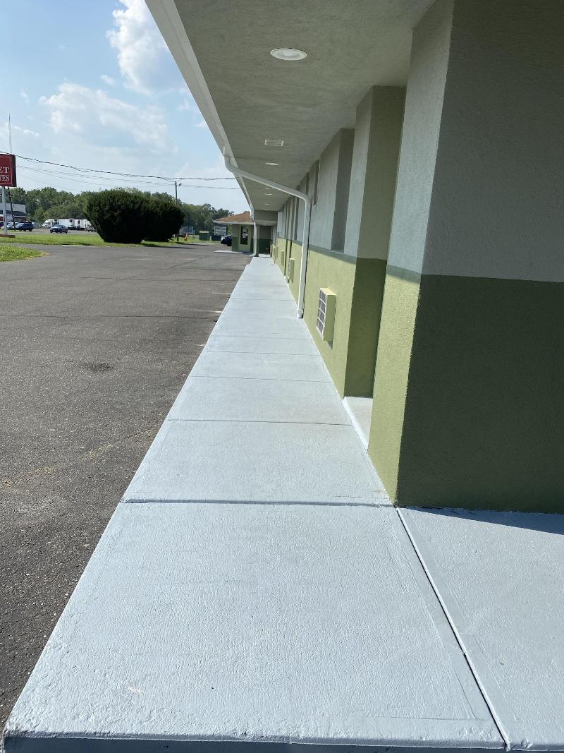 Red Carpet Inn And Suites image