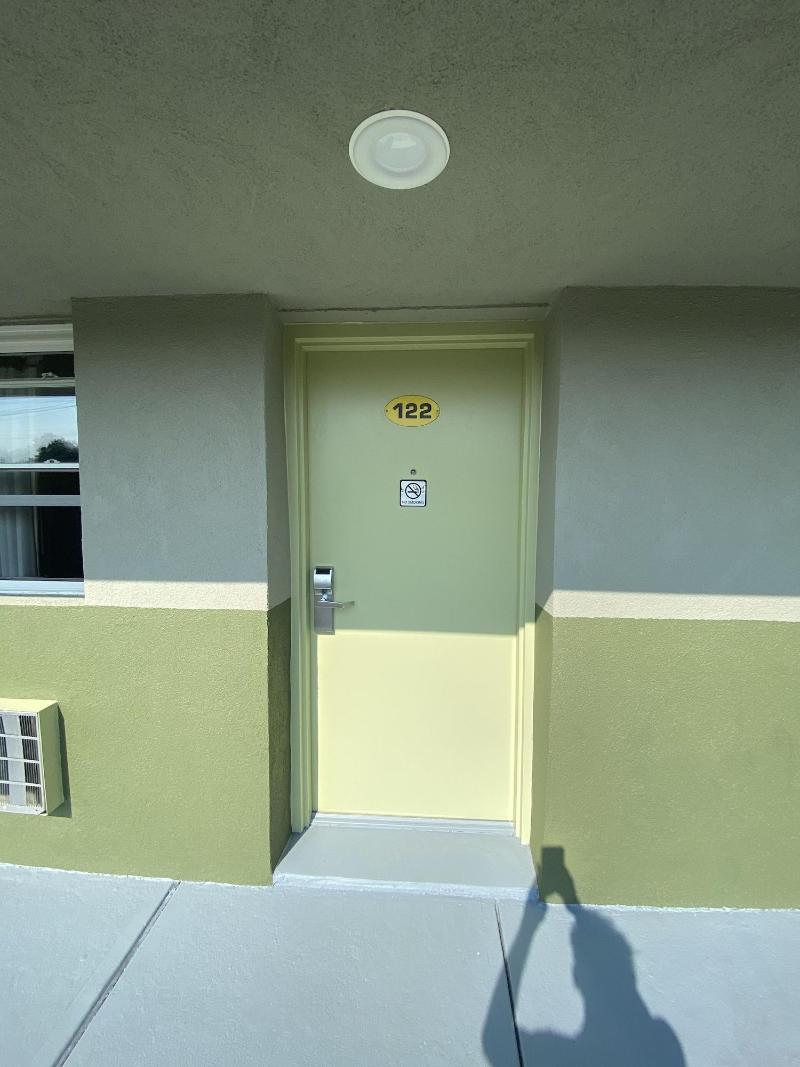 Red Carpet Inn And Suites image