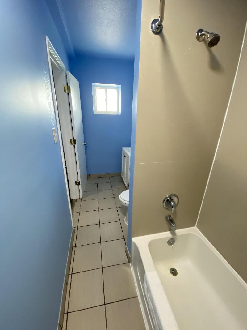 Red Carpet Inn And Suites image