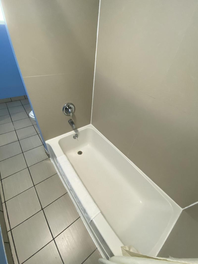 Red Carpet Inn And Suites image
