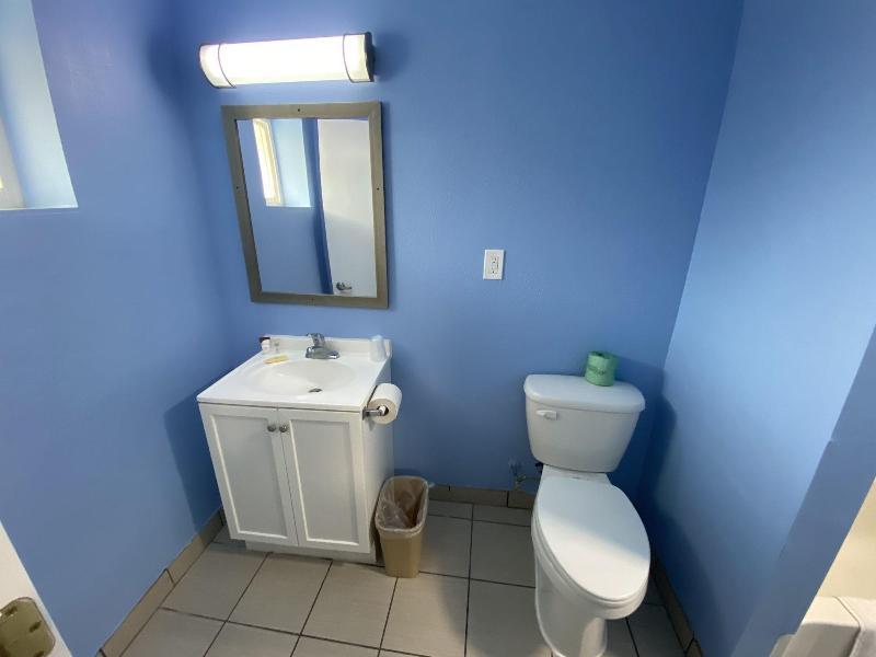 Red Carpet Inn And Suites image