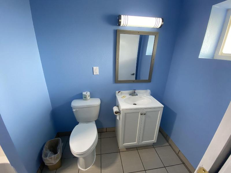 Red Carpet Inn And Suites image