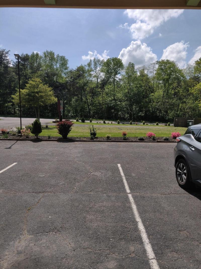 Hill Top Motel image