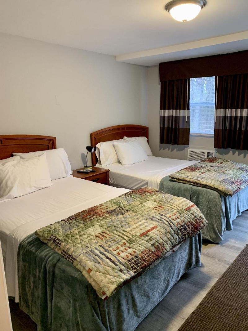 Hill Top Motel image
