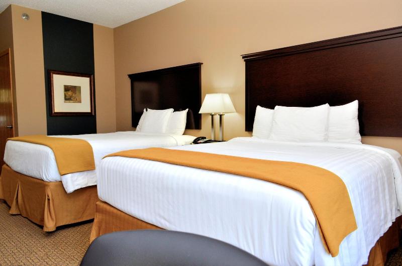 Cobblestone Inn and Suites - Lake View image