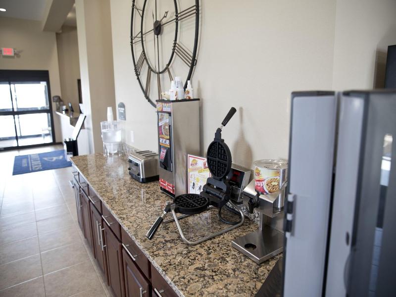 Cobblestone Inn & Suites - Clarinda image 4