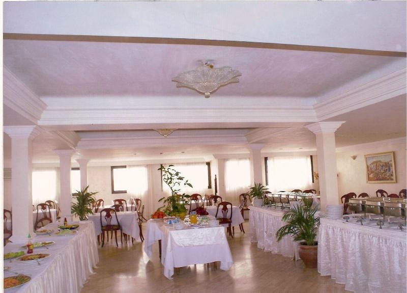 Sahara Line Hotel image 3