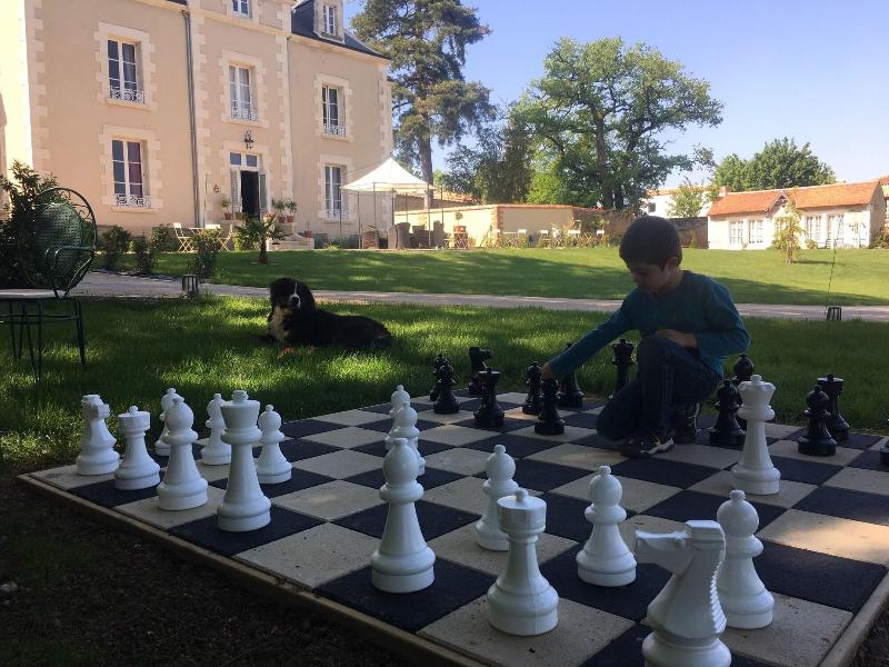 Le Petit Chateau Des Cedres image