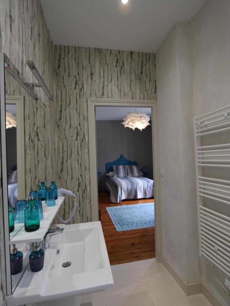 Le Petit Chateau Des Cedres image