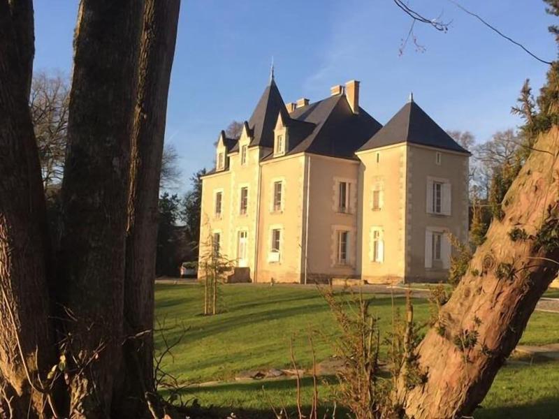 Le Petit Chateau Des Cedres image