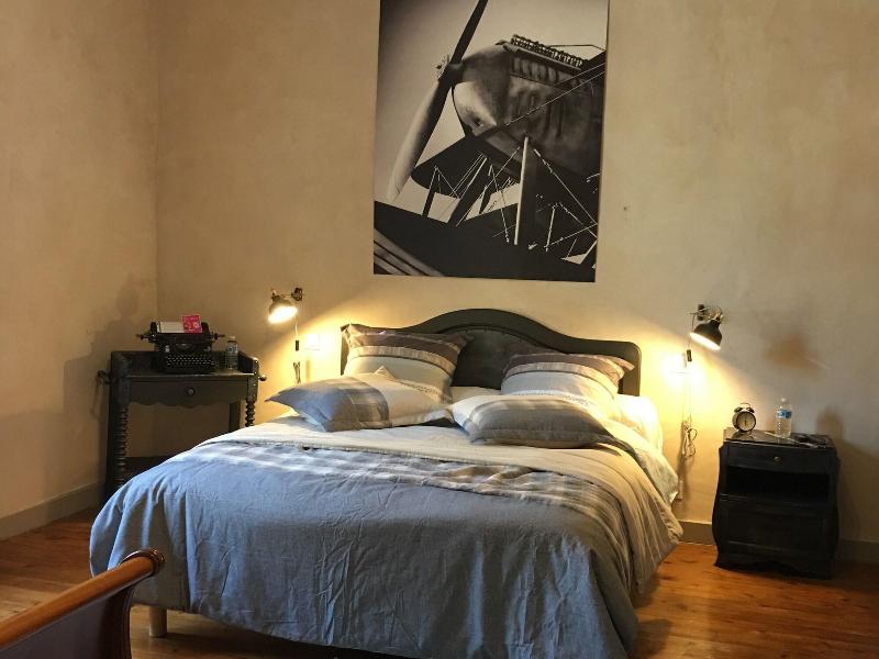 Le Petit Chateau Des Cedres image