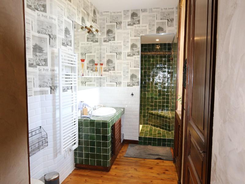 Le Petit Chateau Des Cedres image
