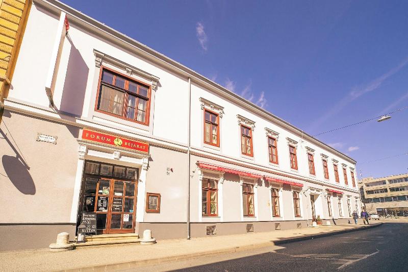 Forum Hotel image