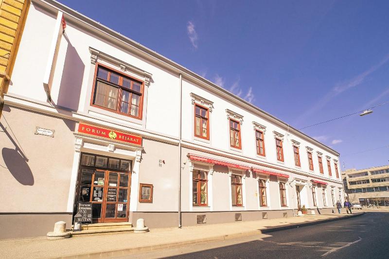 Forum Hotel image