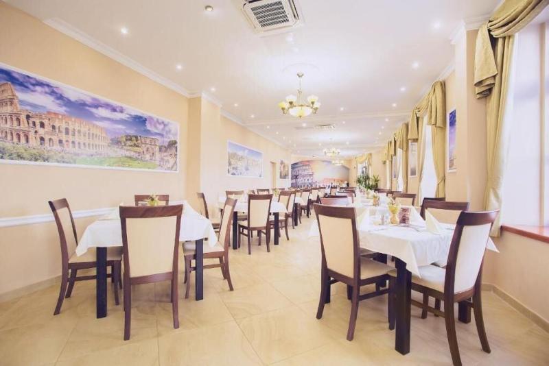 Forum Hotel image