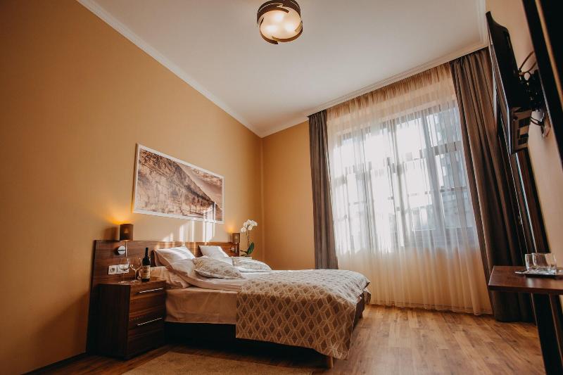 Forum Hotel image
