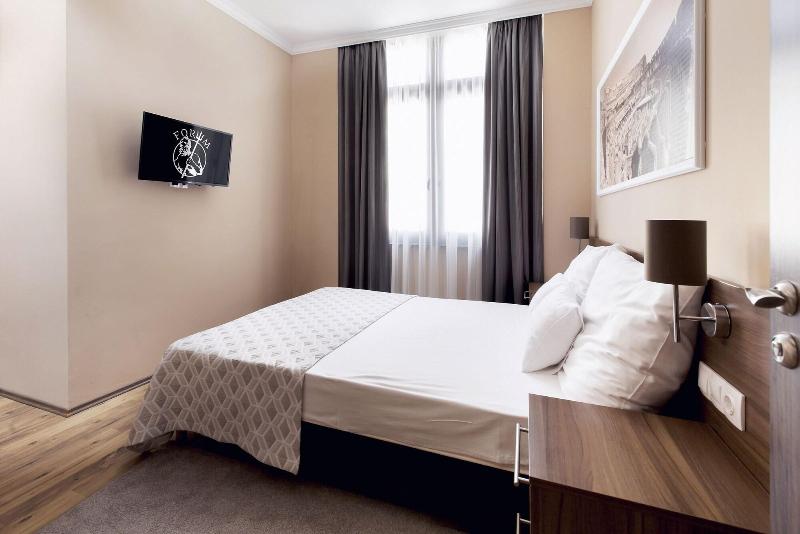 Forum Hotel image