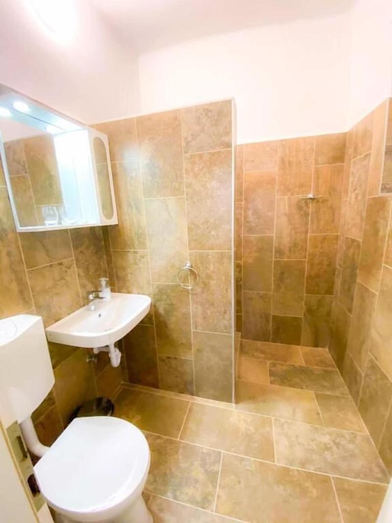 Forum Hotel image