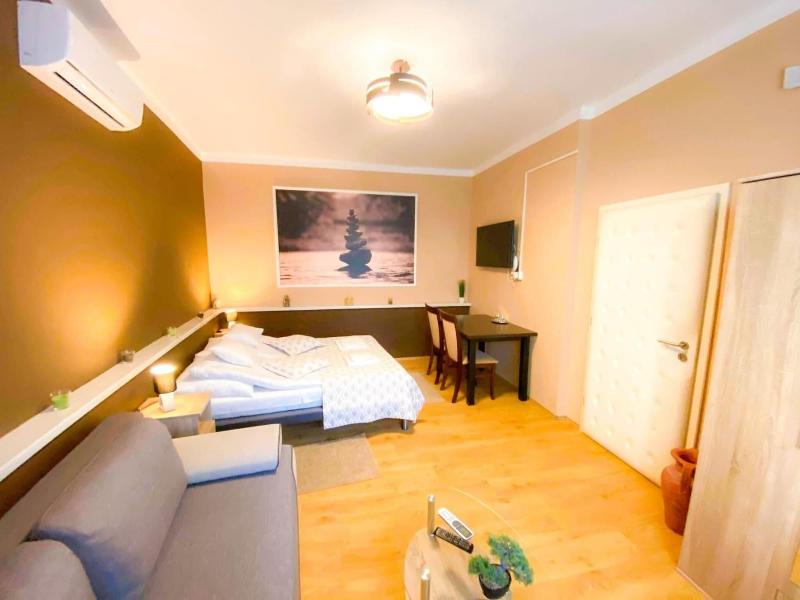 Forum Hotel image