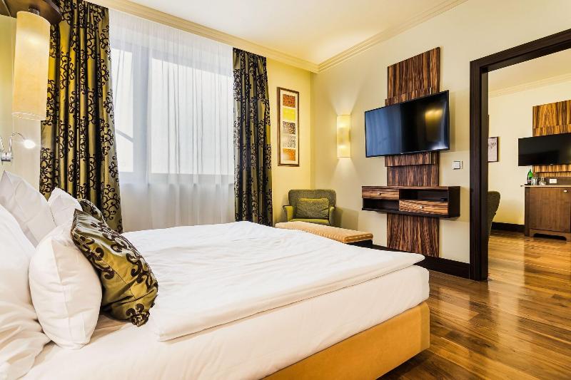 Hotel Savannah image