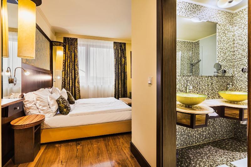 Hotel Savannah image