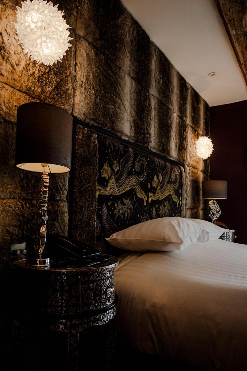 The White Hart Hotel image