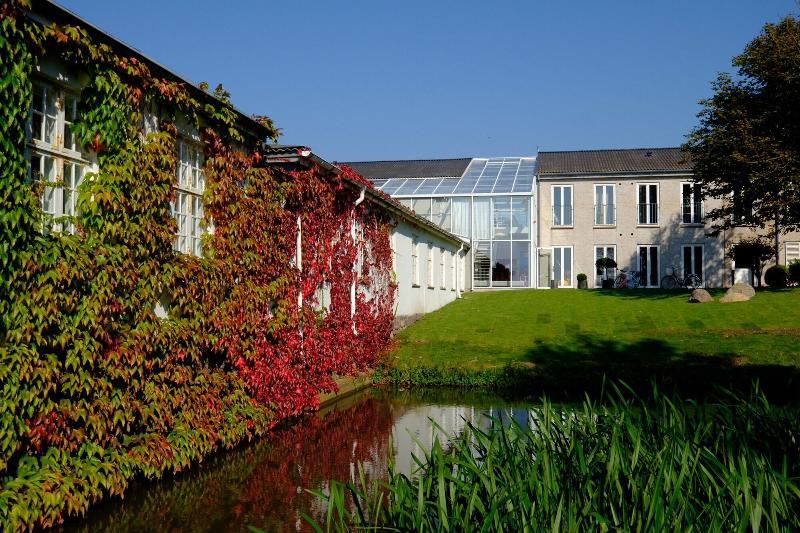 Strandhotel Røsnæs image