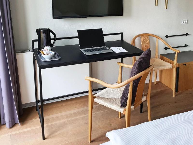 Strandhotel Røsnæs image