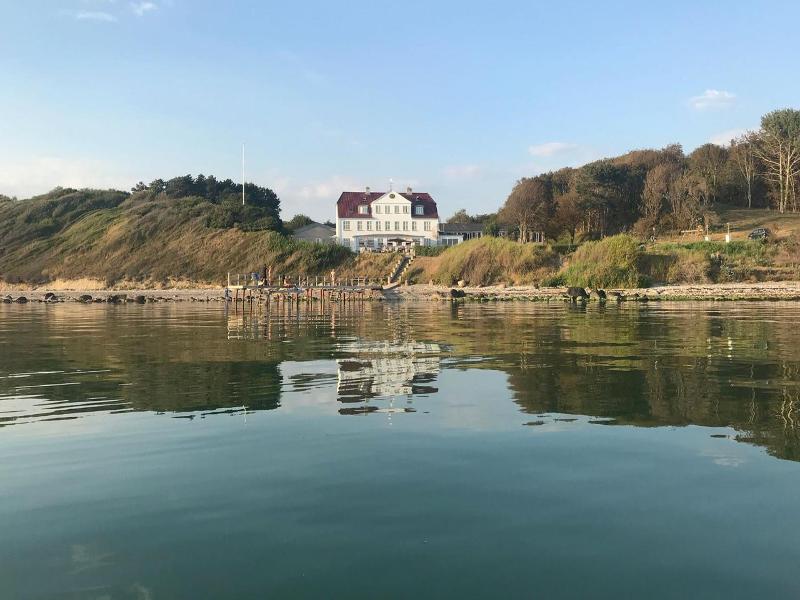 Strandhotel Røsnæs image